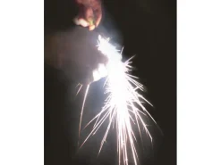 Blanko Feuerstein mit Schaber und Kompass