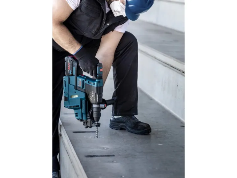 Bosch Expert Hammerbohrer SDS Plus-7X 22 mm x 550 mm x 600 mm