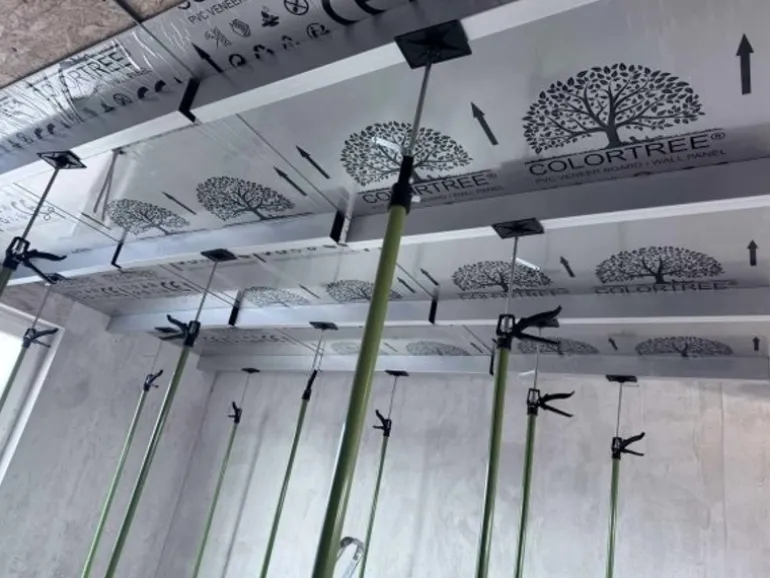 Colortree Akustikpaneele Wandpaneele Anthrazit Holz Wasserdicht Akustik Dämmend 4 Stück Ungefähr 260x16,5cm