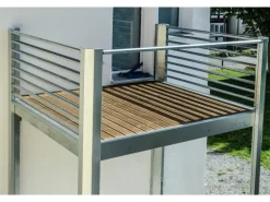 Designbalkon Large 350 x 300 x 290cm Holzboden mit Lamellengeländer