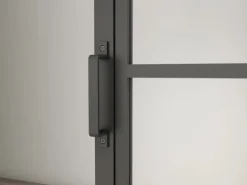 inova Loft Glasschiebetür 880 x 2035 mm 6 Felder Kickplatte Komplettset aus Stahl in Schwarz inkl. 2Seitiger Softclose