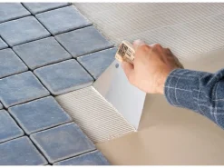 LUX-TOOLS Zahnspachtel mittel