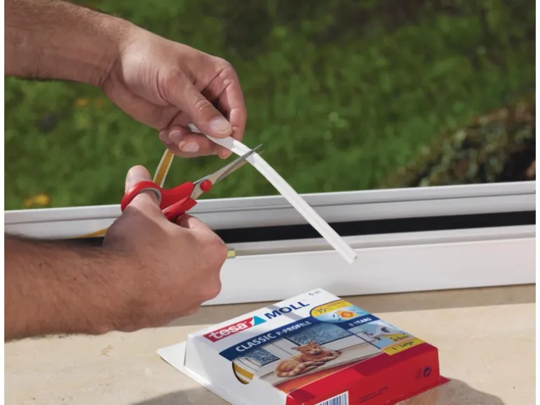 Tesamoll Fensterdichtung / Türdichtung P-Profile Gummidichtung Braun 6 m