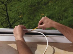 Tesamoll Fensterdichtung / Türdichtung P-Profile Gummidichtung Weiß 10 m