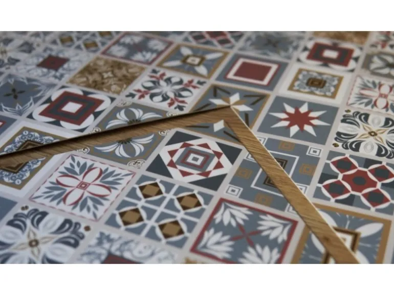 Tulup PVC Fliesen Selbstklebende 30 cm x 30 cm Set von 9 Klassische Klebefliesen Vinyl Bodenfliesen Klebefliesen für Küche Blumenornament