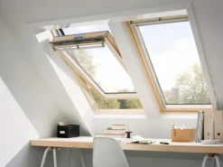 Velux Schwingfenster GGL SK06 3070 Klar Lackiert 114 x 118 cm